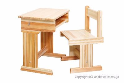 ㈲わたなべ様　八溝杉使用小学生用イス　商品撮影